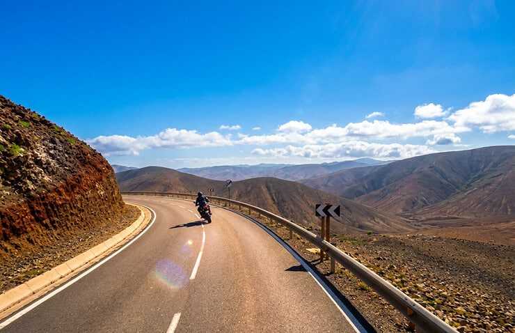 En moto por Fuerteventura: de las dunas de Corralejo a la Península de Jandía