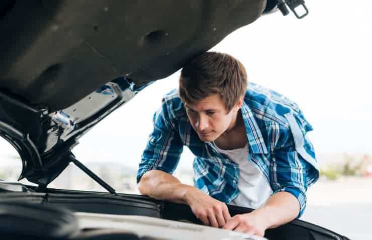 ¿Qué es lo primero que debo hacer al adquirir un coche de segunda mano?