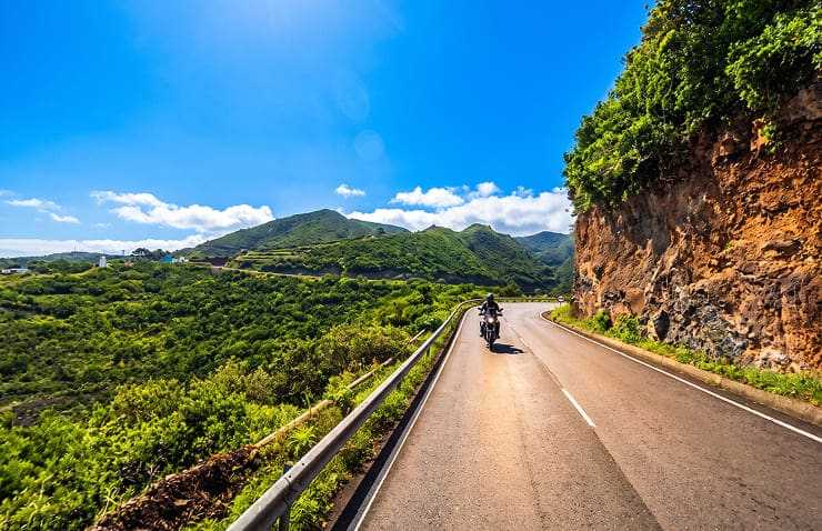 La Palma en moto: el circuito de los valles y los acantilados